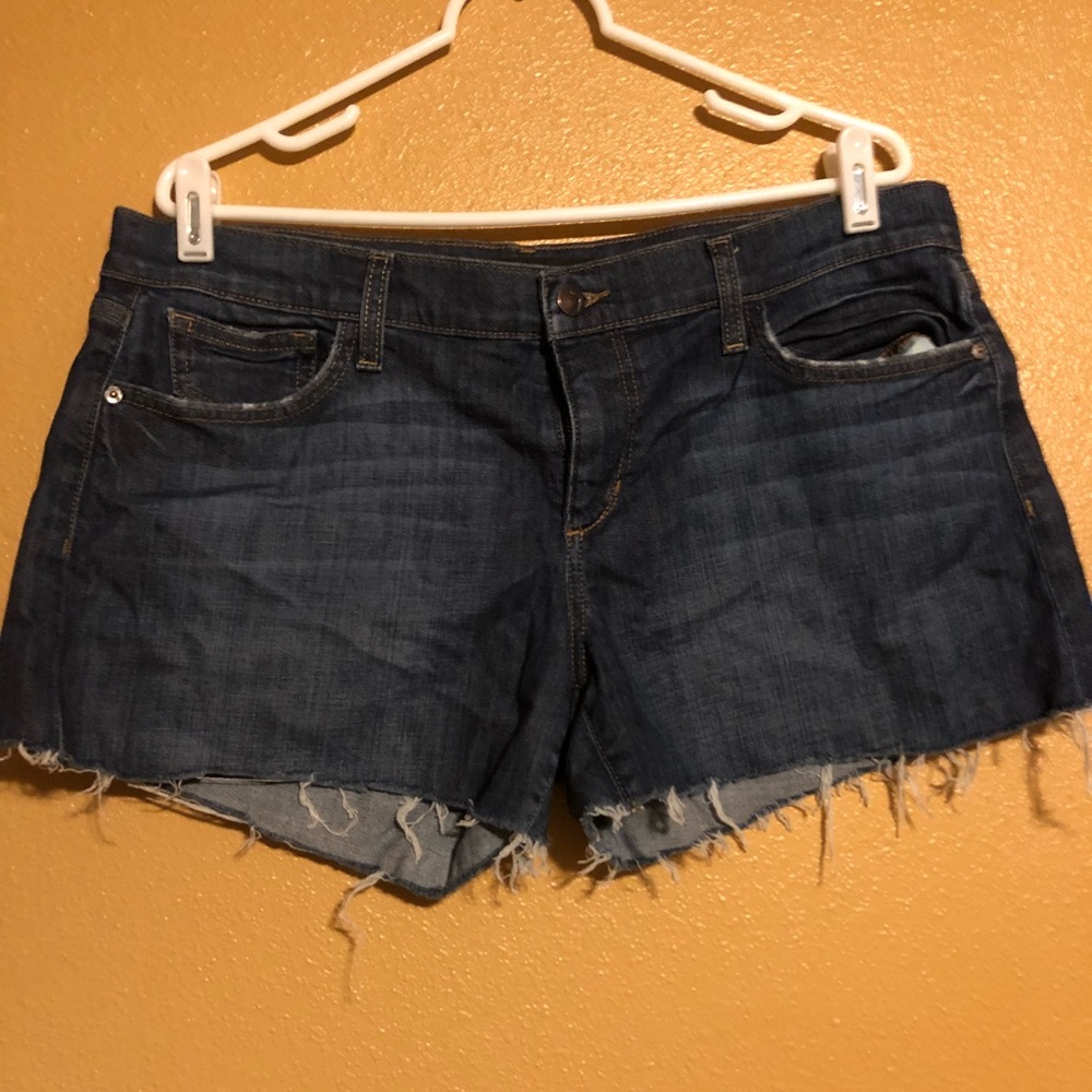 Joe’s cut off shorts in great condition!
